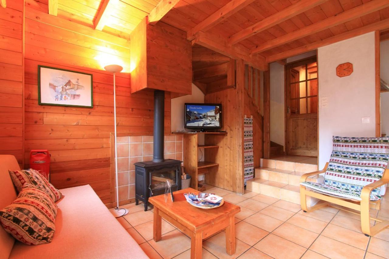 Le Gouroun Hameau Des Chazals Nevache Hautes Alpes Zewnętrze zdjęcie